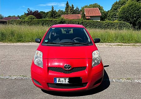 Toyota Yaris 1,0-l-VVT-i -