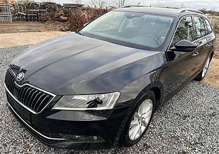 Skoda Superb Combi Style/SzHG/Cam/Memory../Xenon