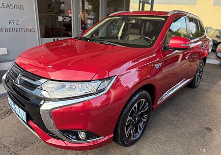 Mitsubishi Outlander PHEV Plus 4WD / 1. Hand