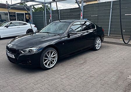 BMW 330i xDrive / DE-Fahrzeug / M-Paket / 2.Hand