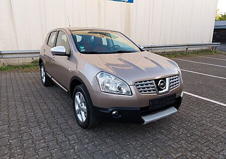 Nissan Qashqai Acenta Automatik, AHK Neu TÜV