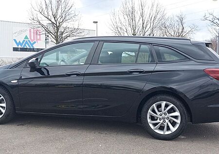 Opel Astra Sports Tourer inkl. AHK, SHZ LHZ