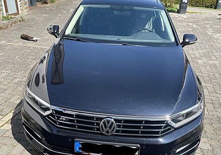 VW Passat Variant Volkswagen 2.0 TDI SCR 140kW DSG 4MOT Co...