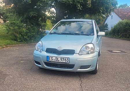 Toyota Yaris 1.3 -