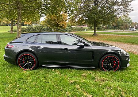 Porsche Panamera 4 E-Hybrid -Sport Turismo