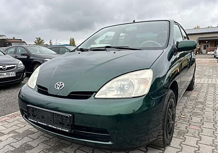 Toyota Prius 1,5 L AUTOMATIK-KLIMA-NAVI ----LESEN BITTE