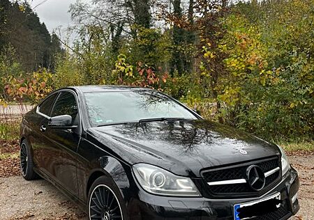 Mercedes-Benz C 180 BlueEFFICIENCY Coupé -