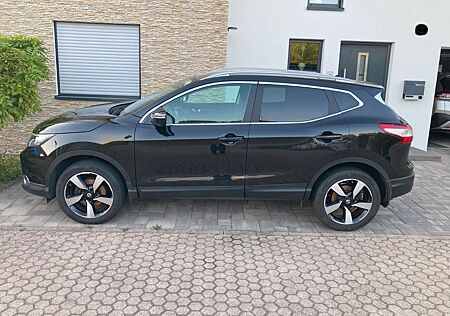 Nissan Qashqai 1.6 dCi DPF N-CONNECTA Schwarz Metallic