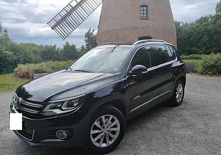VW Tiguan Volkswagen 2.0 TSI 4MOTION Sport & Style Sport &...