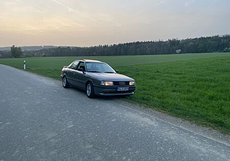 Audi 80