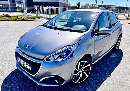 Peugeot 208 PureTech 82 Signature Signature