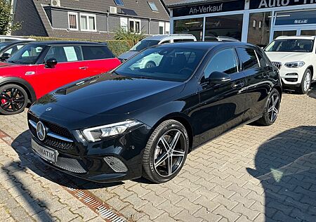 Mercedes-Benz A 220 Navi LED 18 Zoll AMG Night Kamera Digital