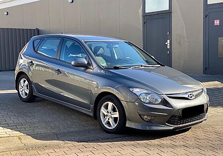 Hyundai i30 gebraucht kaufen Hyundai i30 1.4 Edition Plus