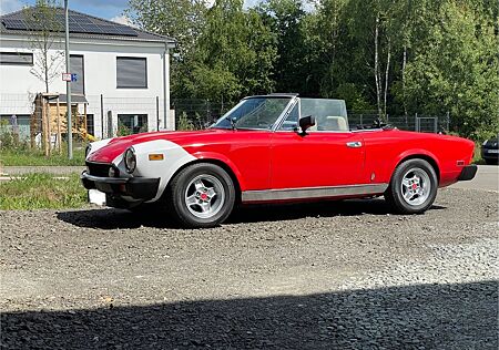 Fiat 124 Spider