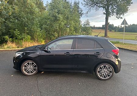 Kia Rio 1.4 CRDi 90 Platinum Edition Platinum Ed...