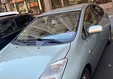 Toyota Prius 1.5-l-VVT-i -