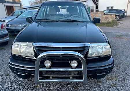 Suzuki Grand Vitara 1.6 Club 4X4