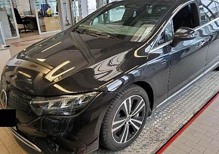 Mercedes-Benz EQE 350+