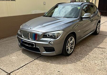 BMW X1 xDrive23d M-Paket*Pano*AHK*Leder*Xenon*Voll!