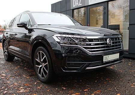 VW Touareg Volkswagen R-Line 4Motion*Pano*Kamera*AHK*Dynaud