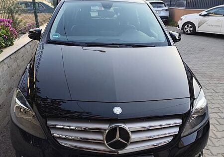 Mercedes-Benz B 180 Mercedes , Automatik, gepflegt