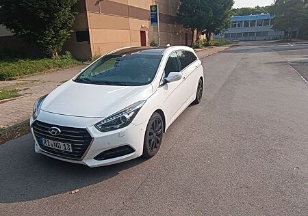 Hyundai i40 1.7 CRDi 104kW blue Premium DCT Premium