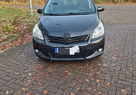 Toyota Verso 2.2l D-CAT Executive Executive