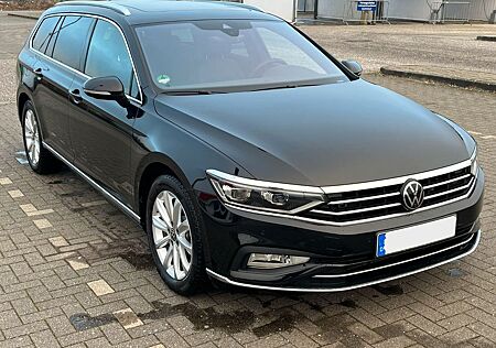 VW Passat Variant Volkswagen 2.0 TSI OPF DSG 4MOTION Elega...