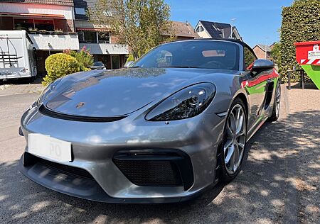 Porsche Boxster Spyder 718, Schalensitze, Schalter
