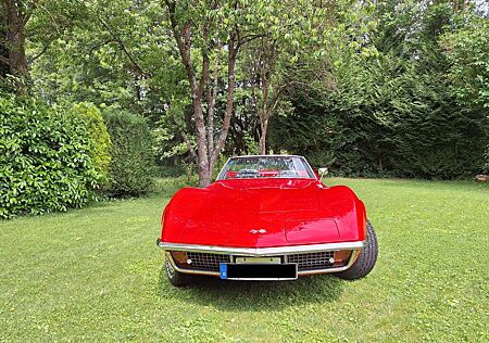 Chevrolet Corvette C3 Stingray Cabrio TOP Zustand