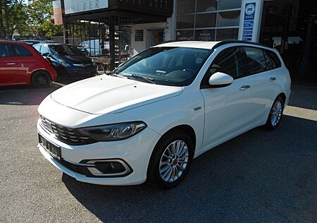 Fiat Tipo Life 1,6d Kamera Tempom. Klimaa. Navi
