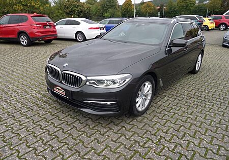 BMW 530 d xDrive Pano+4xKlima+LED+Cam+Navi+Leder+1.H