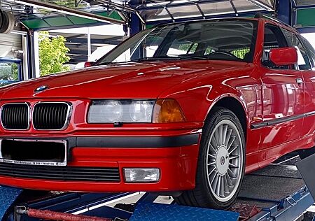 Alpina B8 4.6 Touring -