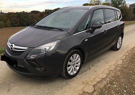 Opel Zafira Tourer 7Sitzer*TÜV/Neu*Leder