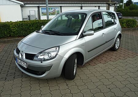 Renault Scenic Exception gepfegtes Rentnerfahrzeug
