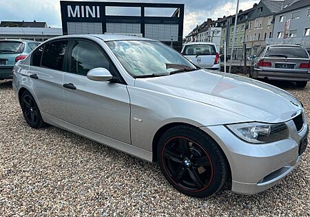 BMW 320i Navi /Klima/ PDC