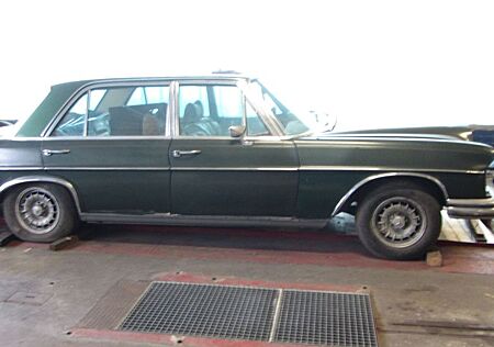 Mercedes-Benz 300 SEL /8 6,3 W 109