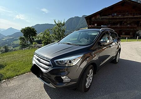 Ford Kuga 1,5 EcoBoost 4x4 129kW COOL & CONN. Aut...