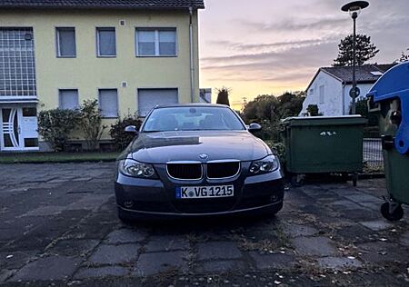 BMW 318i 318 Baureihe 3 Lim.