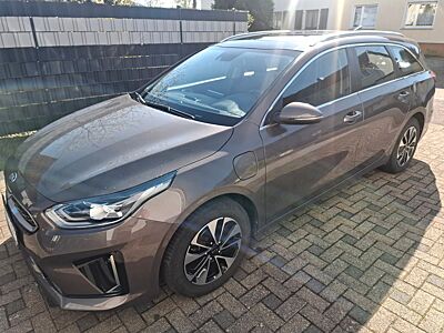 Kia cee'd / Ceed 1.6 GDI Plug-In Hybrid Spirit S...