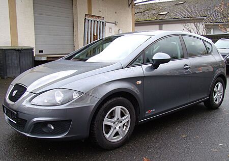 Seat Leon Style Copa PDC Navi 1.Hand 8-fach bereift !