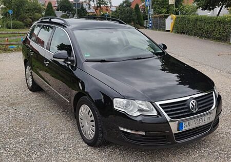 VW Passat Variant Volkswagen 2.0 TDI DPF Comfortline Varia...