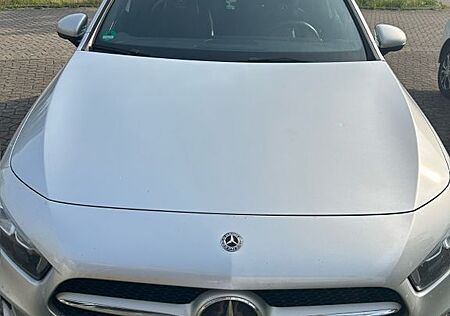 Mercedes-Benz A 180 d -
