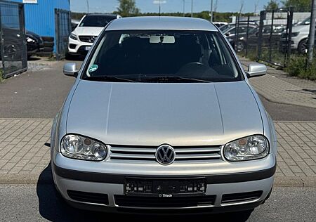 VW Golf Volkswagen 1.6 Klima/Servo/Zahnriemen Neu
