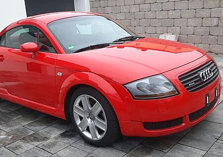 Audi TT Coupe 1.8T quattro 224 PS S line Xenon 8N
