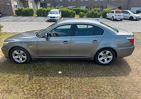 BMW 530i -Facelift LCI Sport 272PS Xenon Isofix