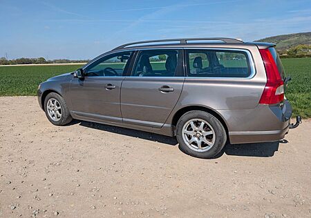 Volvo V70 D5 Summum Geartronic Summum