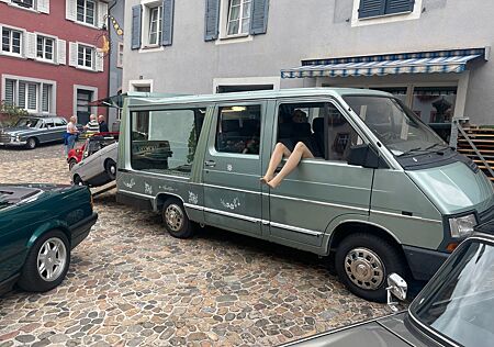 Renault Trafic Oldtimer Show - Transporter 7 - Sitzer