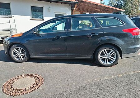 Ford Focus 1,5TDCi 88kW DPF Business Turnier Busi...