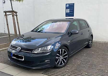 VW Golf Volkswagen 2.0 TDI DSG BMT CUP CUP